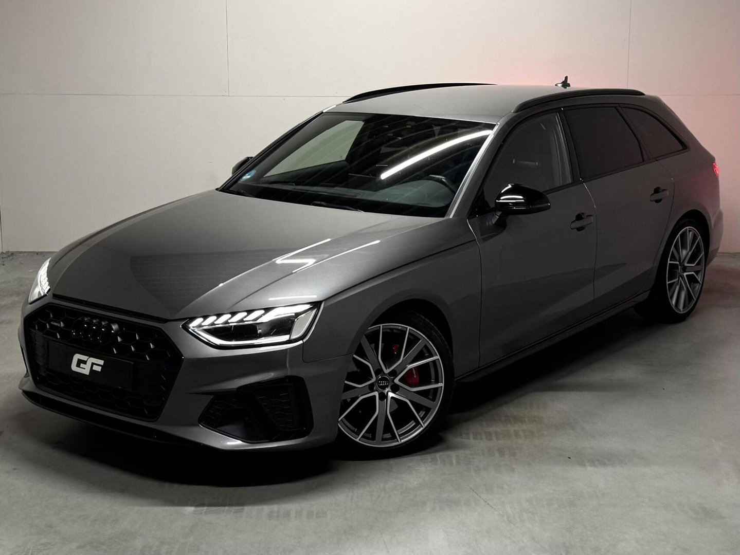 Audi A4 Avant 40 TDI S-Line Black Edition Sfeer Carplay Camera
