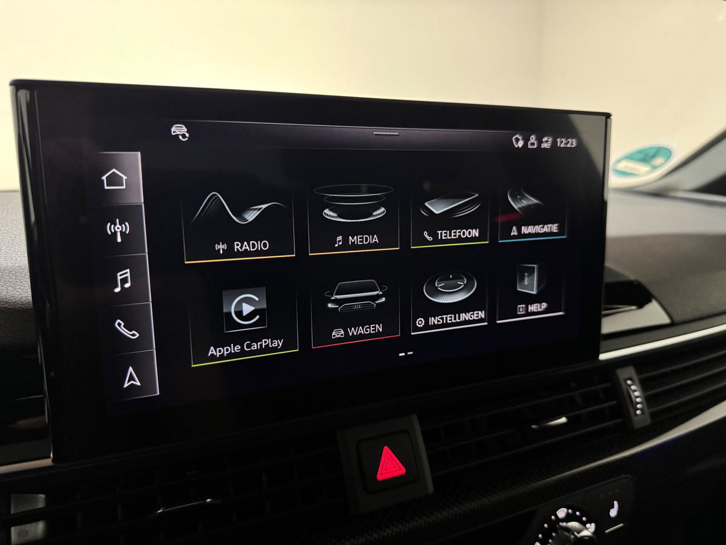 Audi A4 Avant 40 TDI S-Line Black Edition Sfeer Carplay Camera
