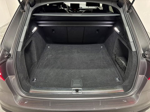 Audi A4 Avant 40 TDI S-Line Black Edition Sfeer Carplay Camera