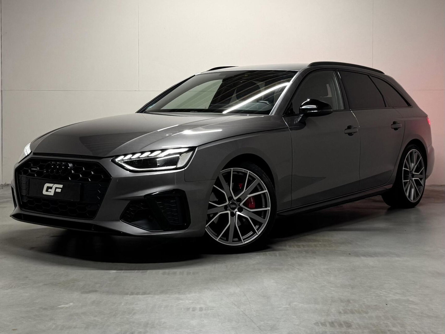 Audi A4 Avant 40 TDI S-Line Black Edition Sfeer Carplay Camera