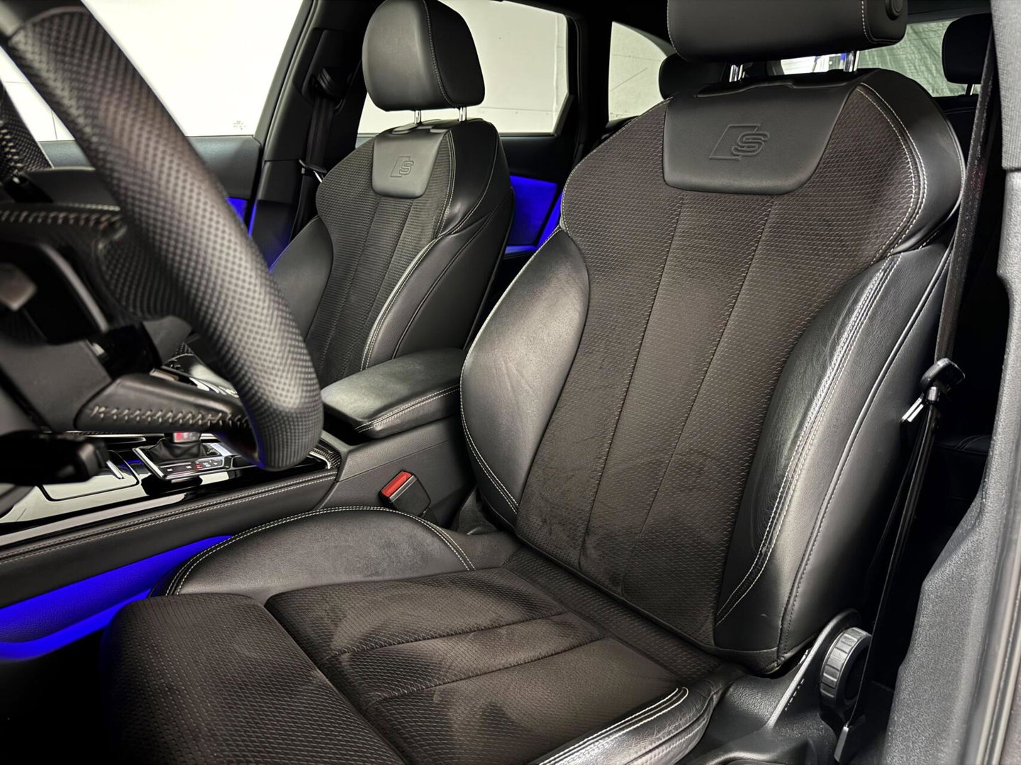 Audi A4 Avant 40 TDI S-Line Black Edition Sfeer Carplay Camera