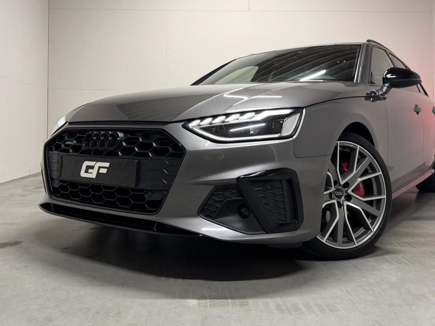 Audi A4 Avant 40 TDI S-Line Black Edition Sfeer Carplay Camera