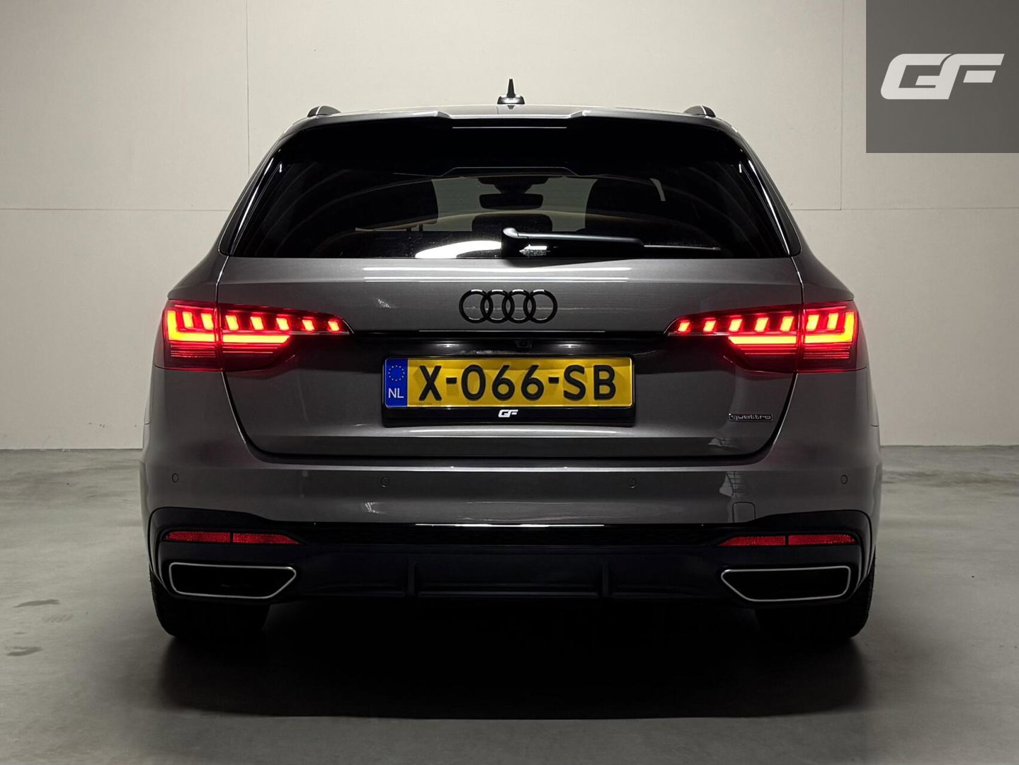 Audi A4 Avant 40 TDI S-Line Black Edition Sfeer Carplay Camera