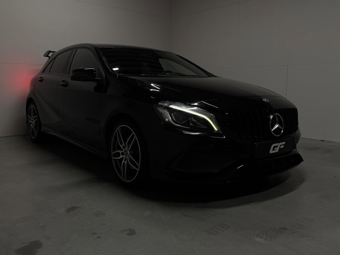 Mercedes-Benz A-Klasse 200 AMG Carplay Navi Cruise Stoelver. Clima