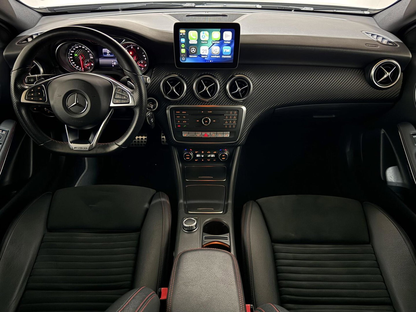 Mercedes-Benz A-Klasse 200 AMG Carplay Navi Cruise Stoelver. Clima