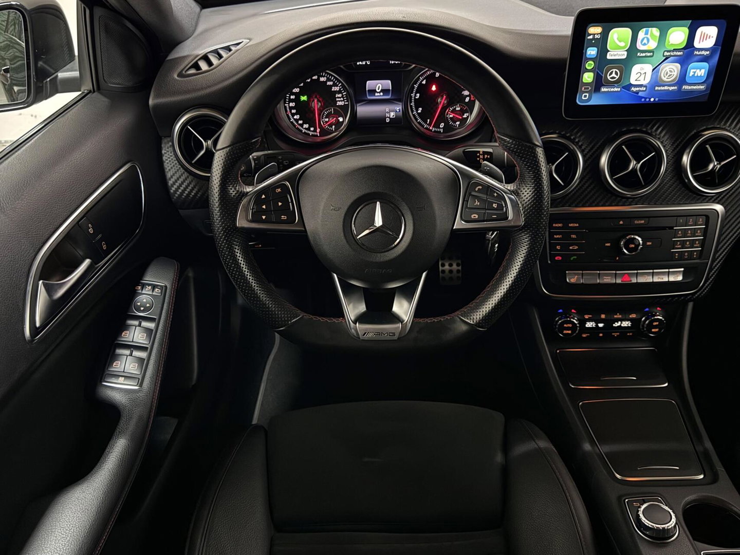 Mercedes-Benz A-Klasse 200 AMG Carplay Navi Cruise Stoelver. Clima