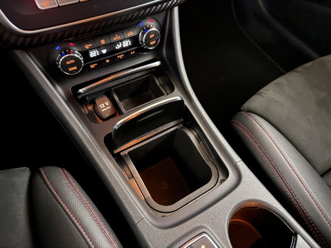 Mercedes-Benz A-Klasse 200 AMG Carplay Navi Cruise Stoelver. Clima