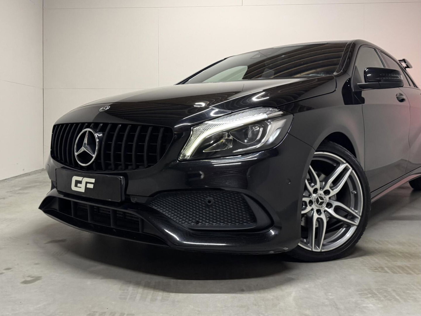 Mercedes-Benz A-Klasse 200 AMG Carplay Navi Cruise Stoelver. Clima