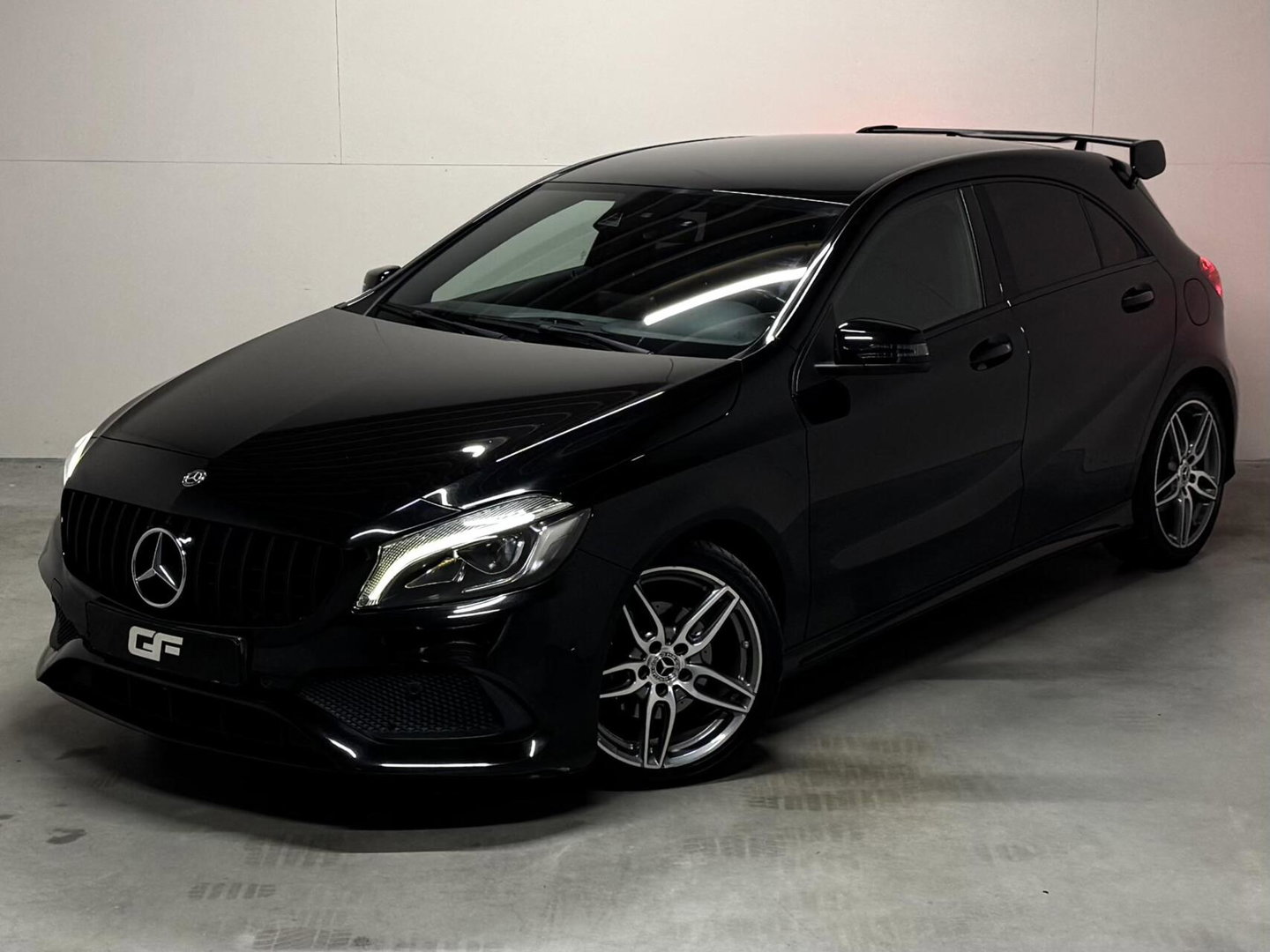Mercedes-Benz A-Klasse 200 AMG Carplay Navi Cruise Stoelver. Clima