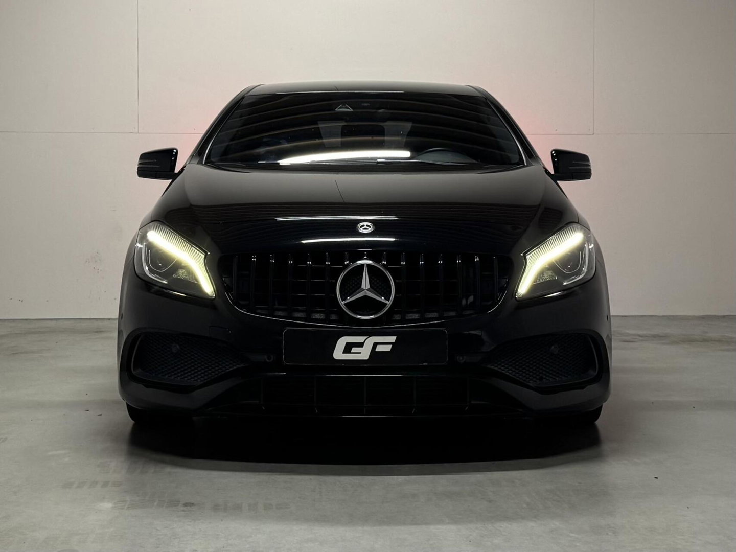 Mercedes-Benz A-Klasse 200 AMG Carplay Navi Cruise Stoelver. Clima