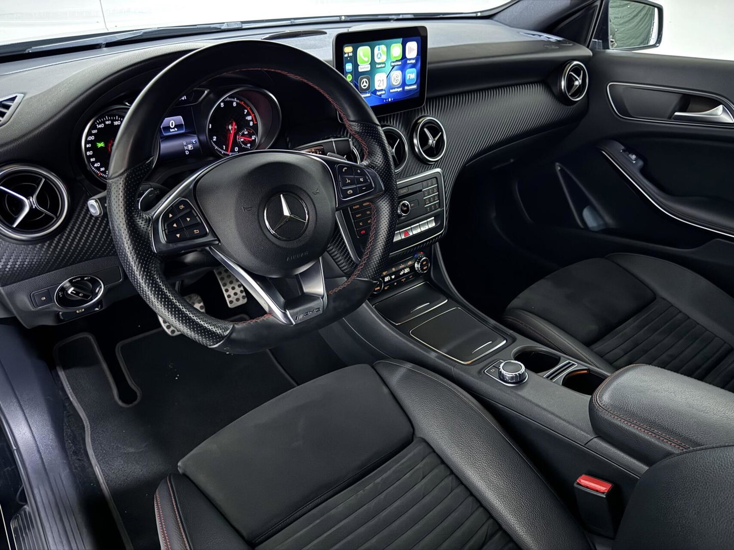 Mercedes-Benz A-Klasse 200 AMG Carplay Navi Cruise Stoelver. Clima