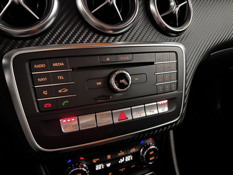 Mercedes-Benz A-Klasse 200 AMG Carplay Navi Cruise Stoelver. Clima
