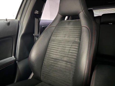 Mercedes-Benz A-Klasse 200 AMG Carplay Navi Cruise Stoelver. Clima