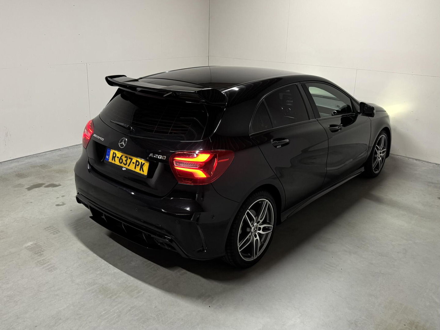Mercedes-Benz A-Klasse 200 AMG Carplay Navi Cruise Stoelver. Clima