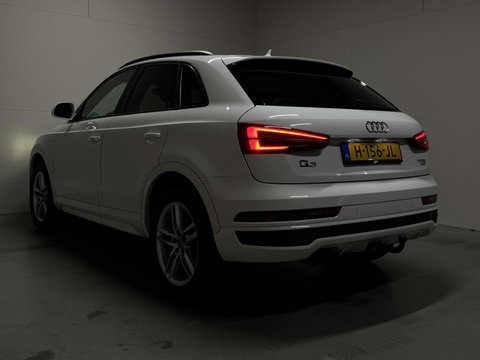 Audi Q3 1.4 TFSI CoD S-line Navi Clima Stoelver. Trekh.