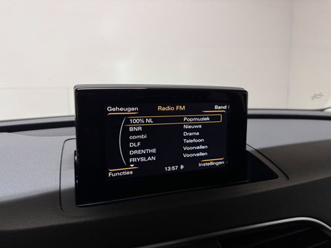 Audi Q3 1.4 TFSI CoD S-line Navi Clima Stoelver. Trekh.