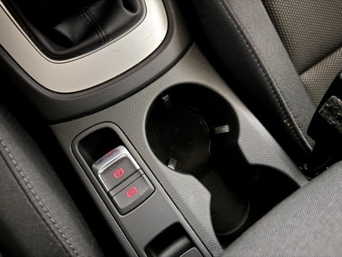 Audi Q3 1.4 TFSI CoD S-line Navi Clima Stoelver. Trekh.
