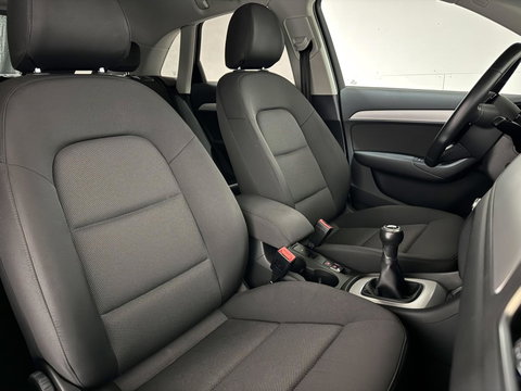 Audi Q3 1.4 TFSI CoD S-line Navi Clima Stoelver. Trekh.