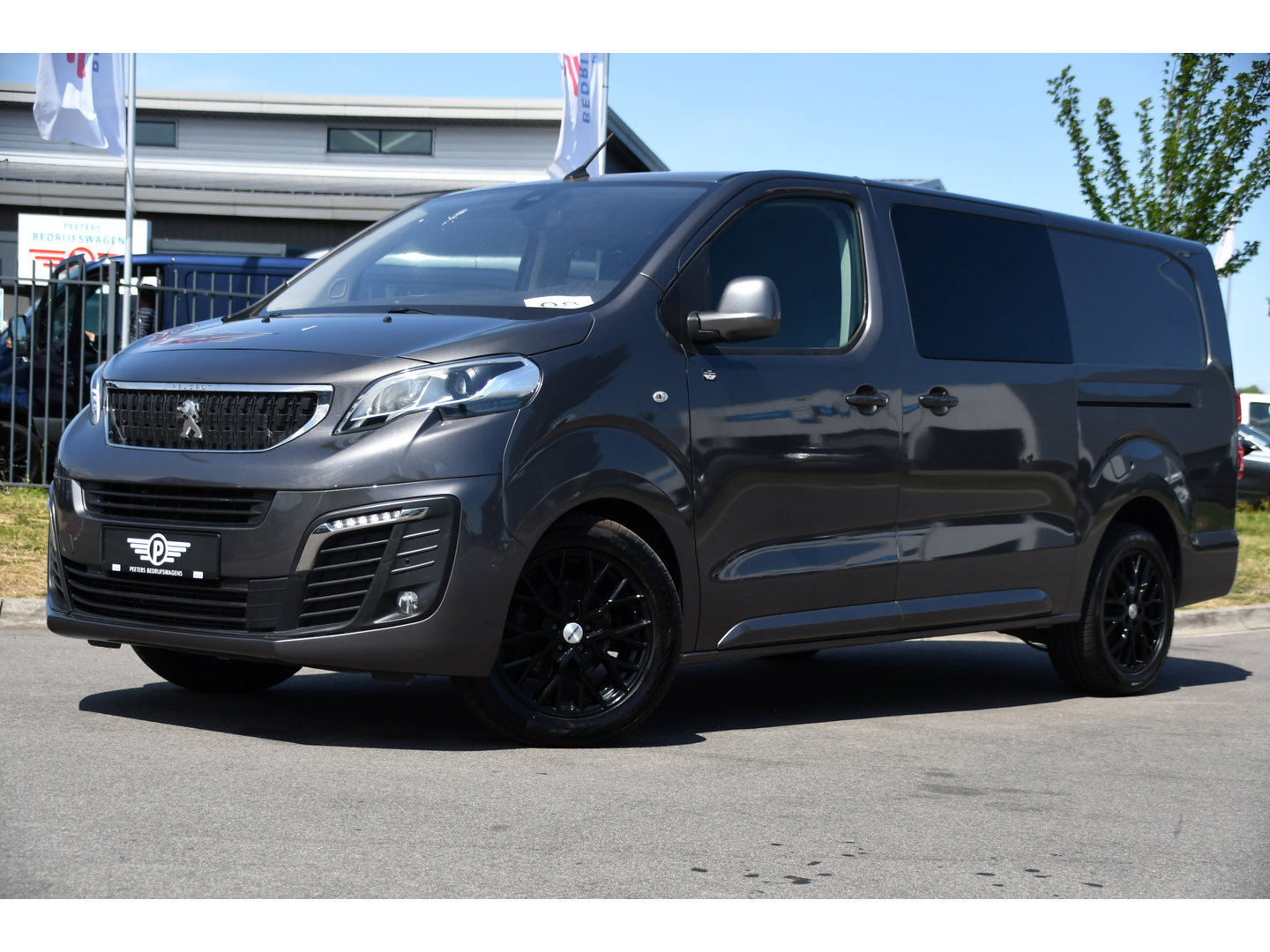 Peugeot Expert 2.0 BlueHDI 180 L3 DC PB Edition 360 Camera, Cruise, Carplay, 2 x Schuifdeur, 177pk, Automaat, Trekhaak, Multimedia, Clima, Uniek!