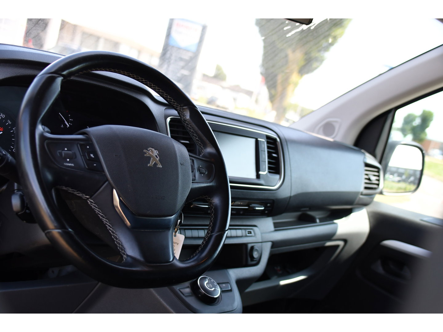 Peugeot Expert 2.0 BlueHDI 180 L3 DC PB Edition 360 Camera, Cruise, Carplay, 2 x Schuifdeur, 177pk, Automaat, Trekhaak, Multimedia, Clima, Uniek!