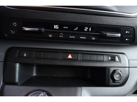 Peugeot Expert 2.0 BlueHDI 180 L3 DC PB Edition 360 Camera, Cruise, Carplay, 2 x Schuifdeur, 177pk, Automaat, Trekhaak, Multimedia, Clima, Uniek!