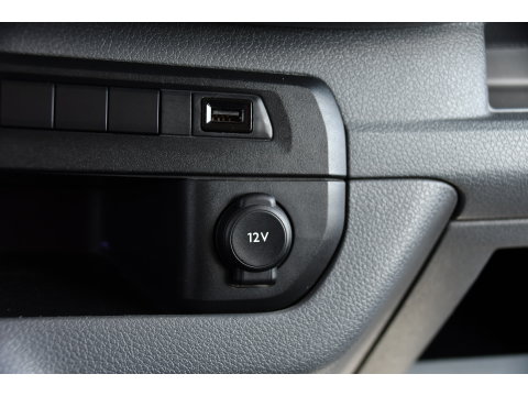 Peugeot Expert 2.0 BlueHDI 180 L3 DC PB Edition 360 Camera, Cruise, Carplay, 2 x Schuifdeur, 177pk, Automaat, Trekhaak, Multimedia, Clima, Uniek!