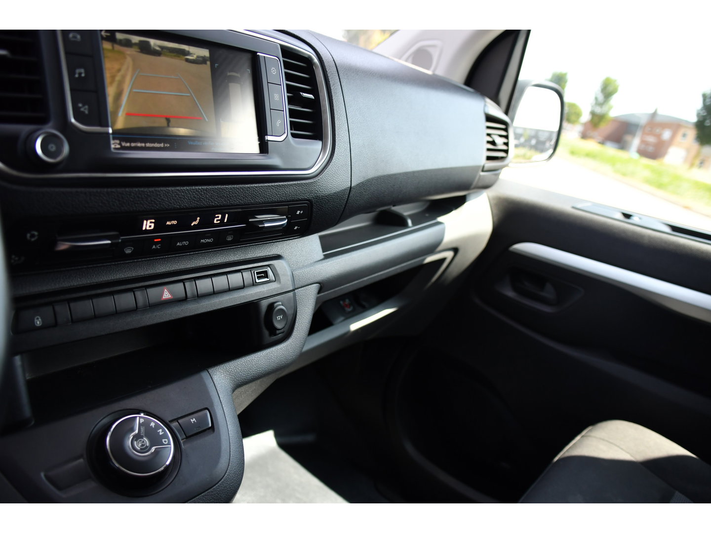 Peugeot Expert 2.0 BlueHDI 180 L3 DC PB Edition 360 Camera, Cruise, Carplay, 2 x Schuifdeur, 177pk, Automaat, Trekhaak, Multimedia, Clima, Uniek!