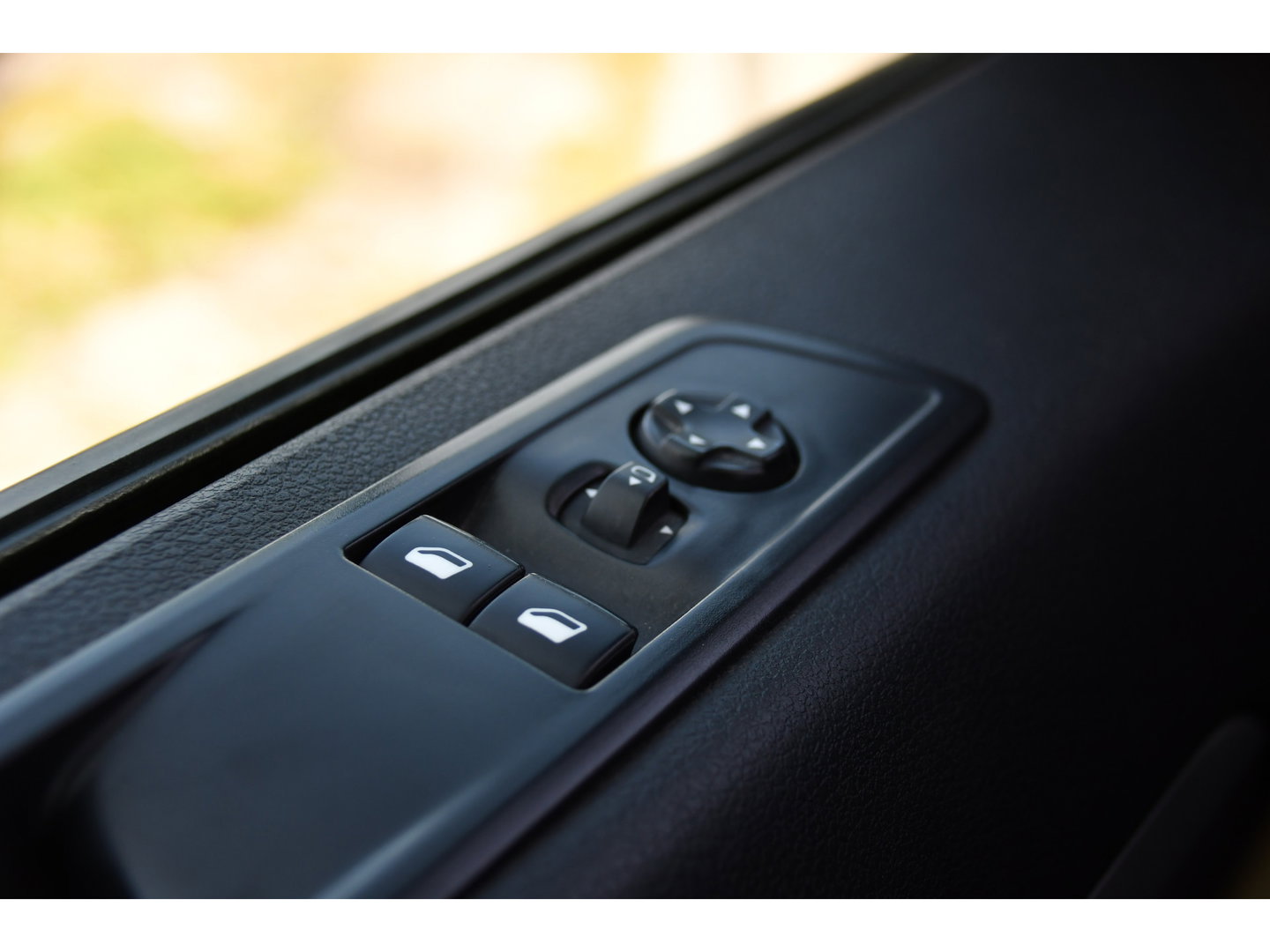 Peugeot Expert 2.0 BlueHDI 180 L3 DC PB Edition 360 Camera, Cruise, Carplay, 2 x Schuifdeur, 177pk, Automaat, Trekhaak, Multimedia, Clima, Uniek!