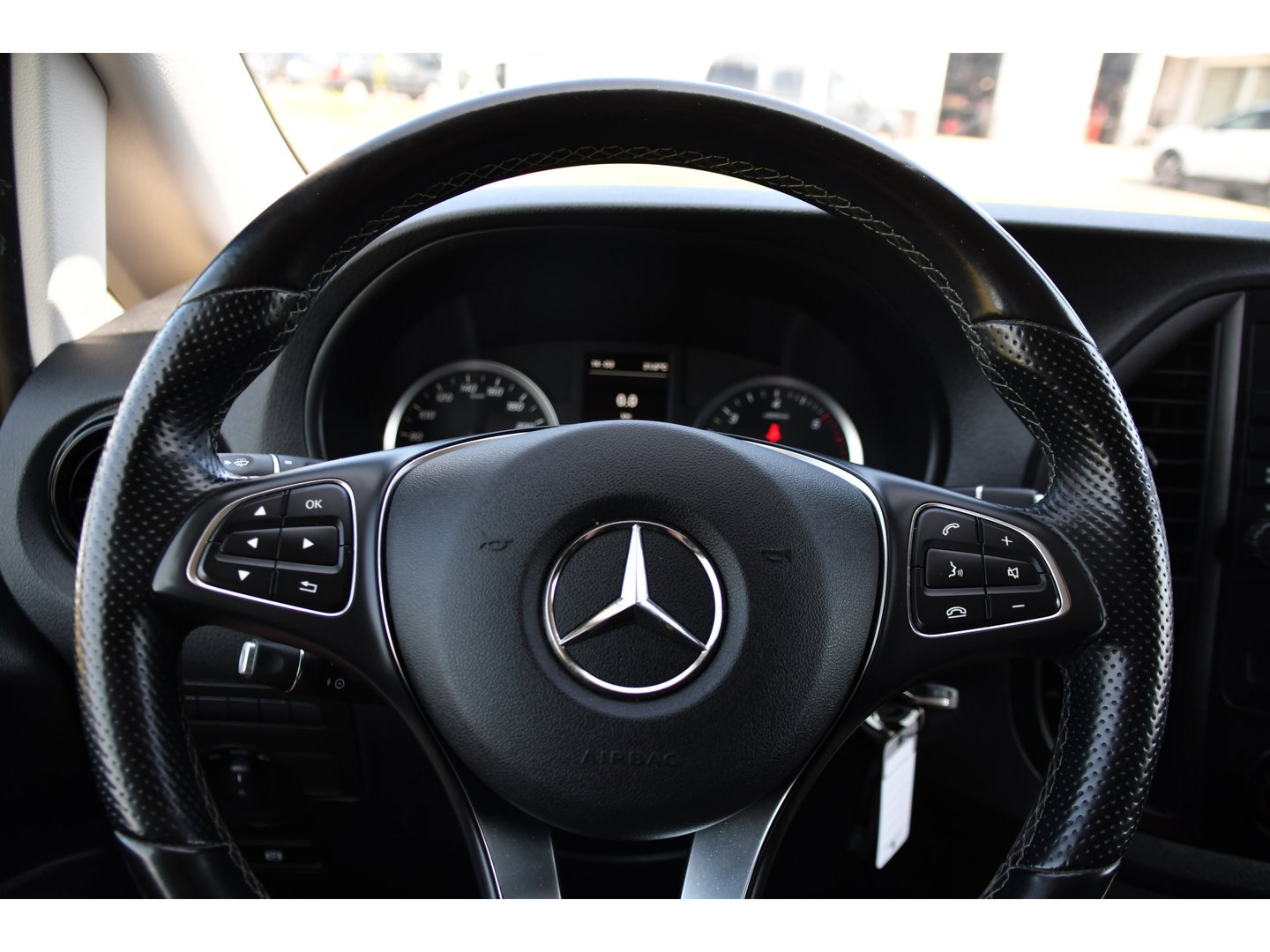 Mercedes-Benz Vito 116 CDI PB Edition Camera, Cruise, Caprlay, LED, 164pk, Automaat, Multimedia, Clima, Uniek!