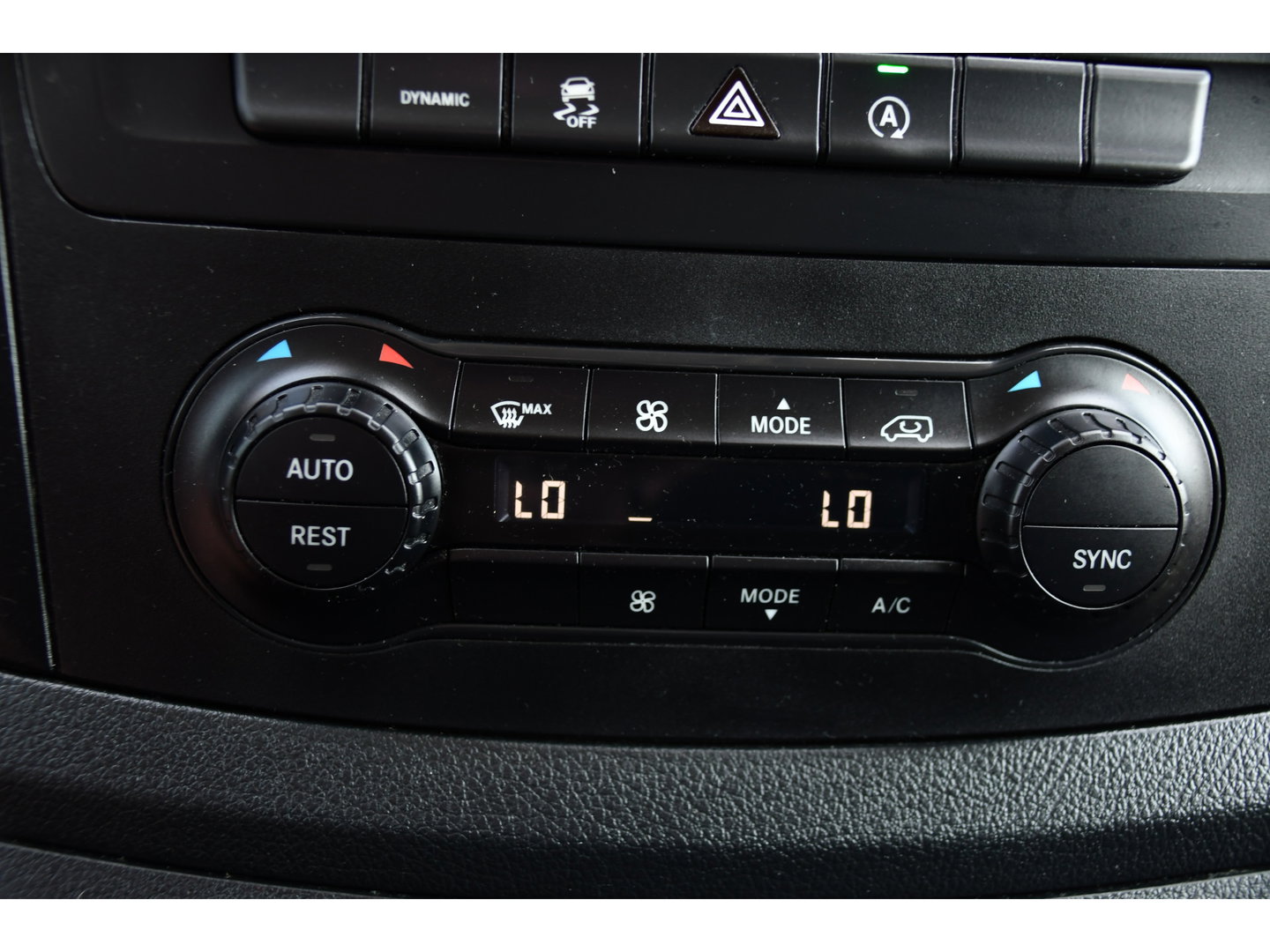 Mercedes-Benz Vito 116 CDI PB Edition Camera, Cruise, Caprlay, LED, 164pk, Automaat, Multimedia, Clima, Uniek!