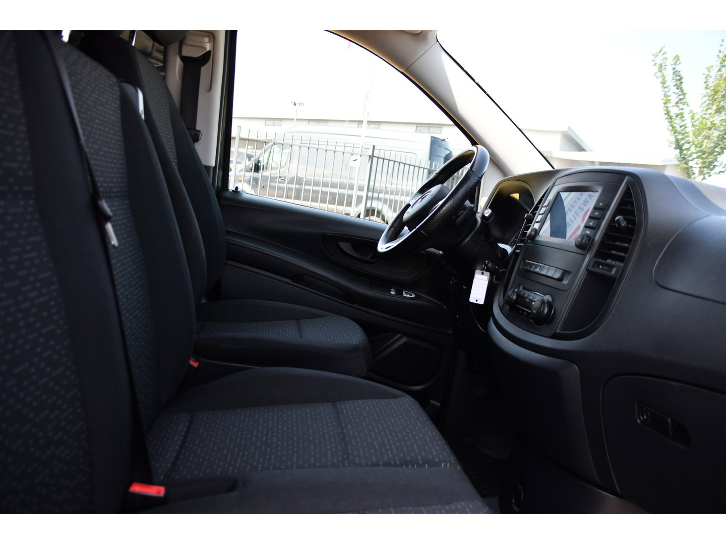 Mercedes-Benz Vito 116 CDI PB Edition Camera, Cruise, Caprlay, LED, 164pk, Automaat, Multimedia, Clima, Uniek!