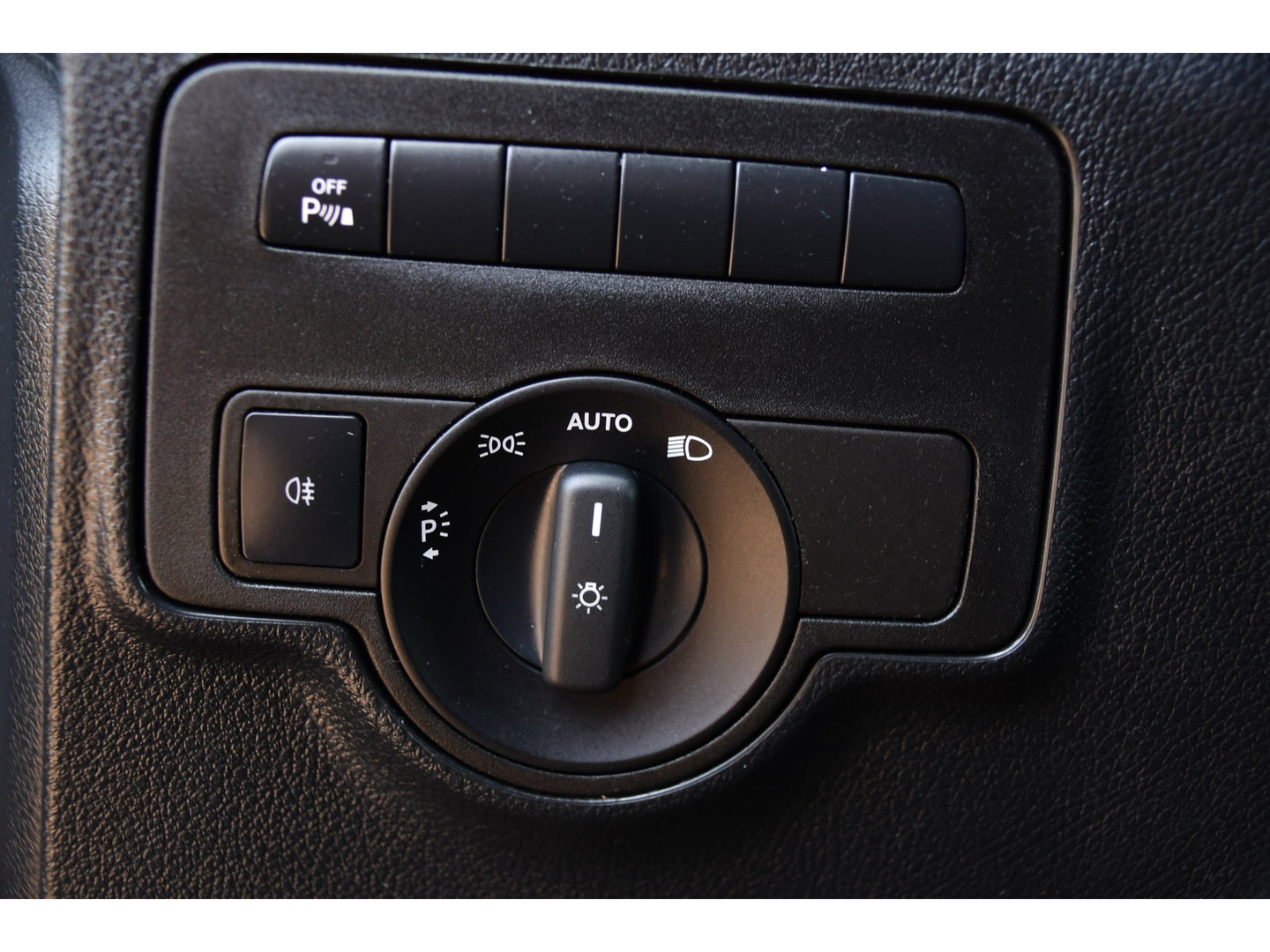 Mercedes-Benz Vito 116 CDI PB Edition Camera, Cruise, Caprlay, LED, 164pk, Automaat, Multimedia, Clima, Uniek!
