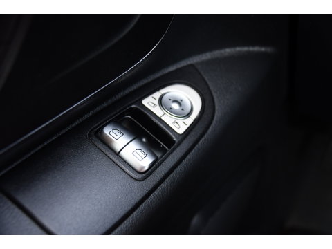Mercedes-Benz Vito 116 CDI PB Edition Camera, Cruise, Caprlay, LED, 164pk, Automaat, Multimedia, Clima, Uniek!