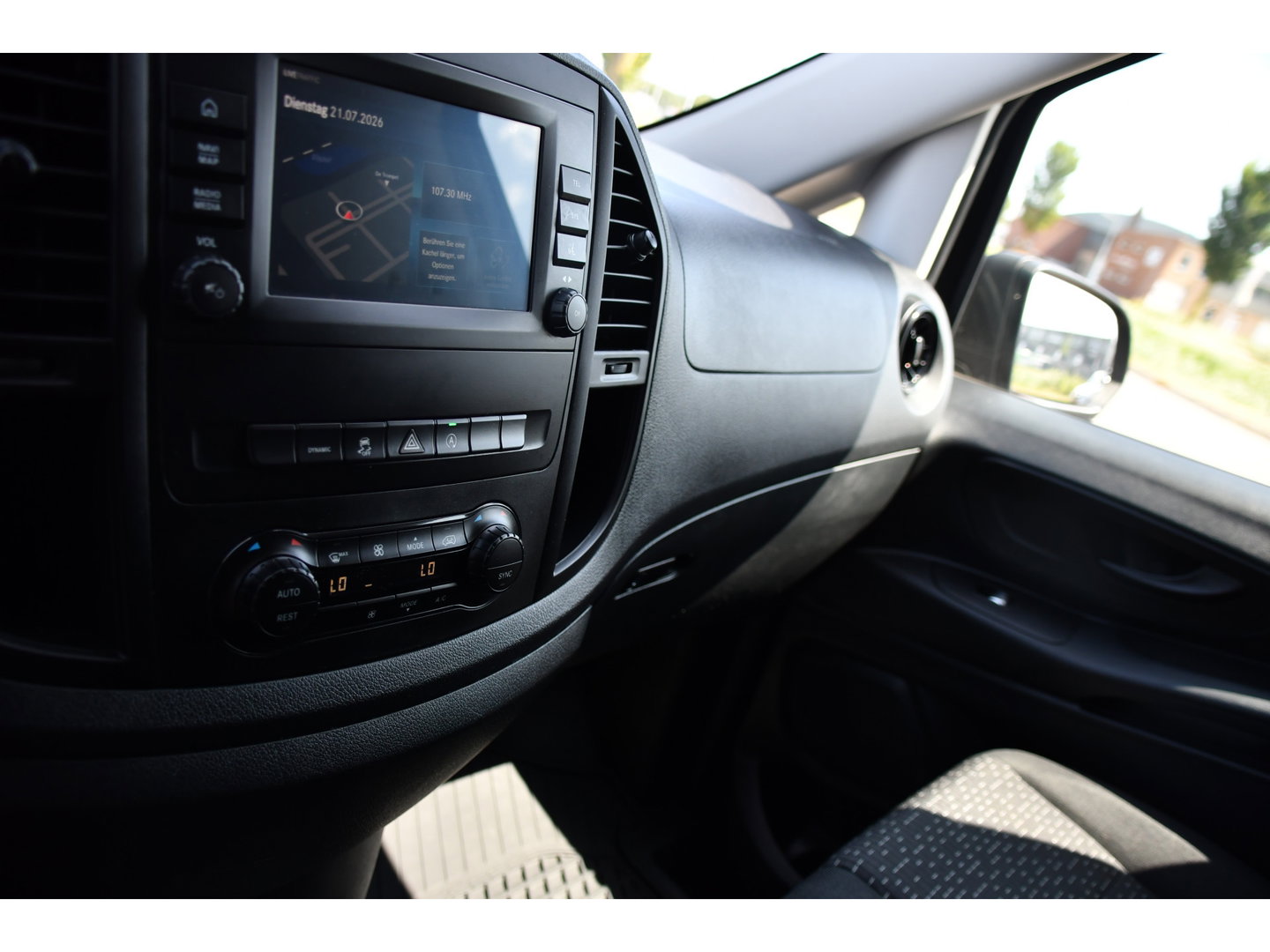 Mercedes-Benz Vito 116 CDI PB Edition Camera, Cruise, Caprlay, LED, 164pk, Automaat, Multimedia, Clima, Uniek!