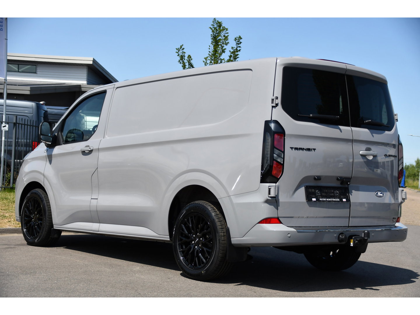 Ford Transit Custom 300 2.0 TDCI L1H1 Limited PB Edition Adaptieve Cruise, Camera, Carplay, 170pk, Stoelverwarming, LED, Automaat, Uniek!