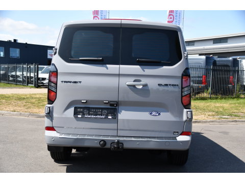 Ford Transit Custom 300 2.0 TDCI L1H1 Limited PB Edition Adaptieve Cruise, Camera, Carplay, 170pk, Stoelverwarming, LED, Automaat, Uniek!