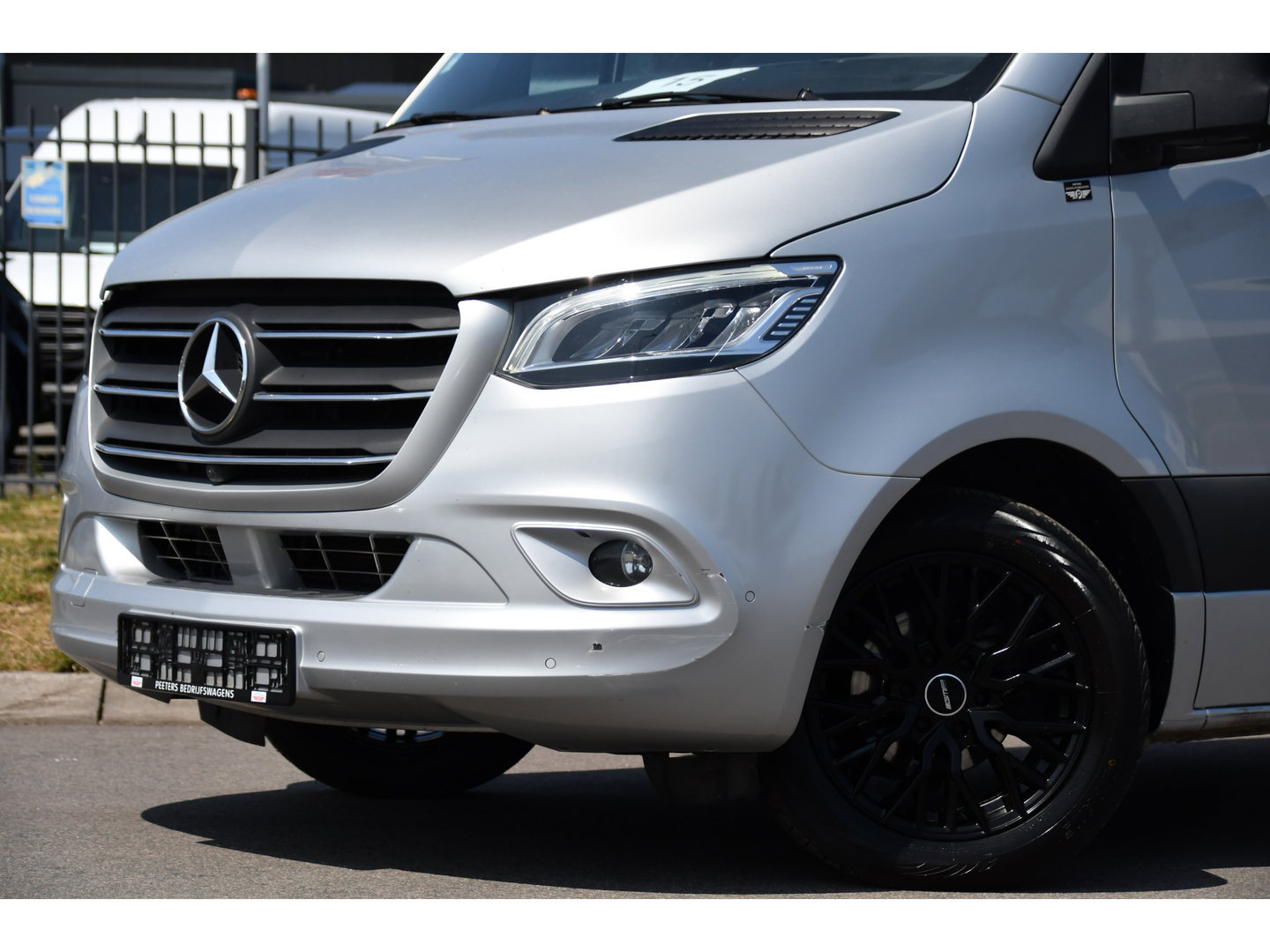 Mercedes-Benz Sprinter 319 V6 3.0 CDI L2H1 PB Edition 360 Camera, Adaptieve Cruise, Carplay, 3500kg Trekhaak, LED, 10,5'' Mbux, Sensoren, Leder, Stoelverwarming, Uniek!