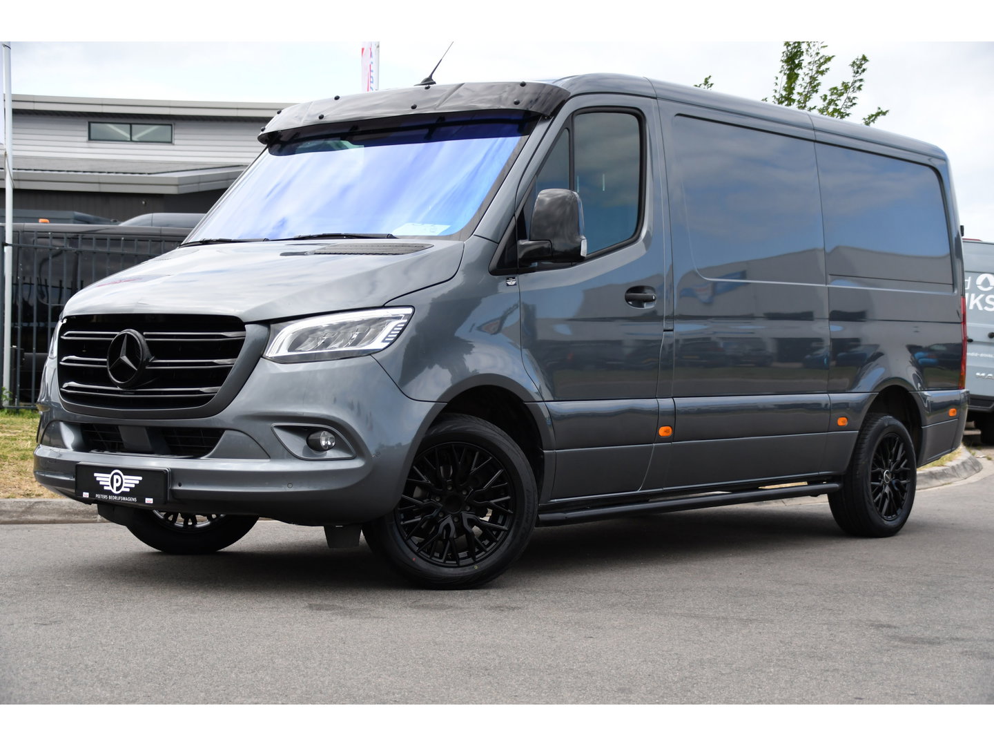 Mercedes-Benz Sprinter 316 2.2 CDI L2H1 PB Edition Camera, Cruise, Carplay, LED, 3500kg Trekhaak, 10,5'' Mbux, Stoelverwarming, Sensoren, Uniek!