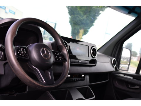Mercedes-Benz Sprinter 316 2.2 CDI L2H1 PB Edition Camera, Cruise, Carplay, LED, 3500kg Trekhaak, 10,5'' Mbux, Stoelverwarming, Sensoren, Uniek!