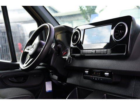 Mercedes-Benz Sprinter 316 2.2 CDI L2H1 PB Edition Camera, Cruise, Carplay, LED, 3500kg Trekhaak, 10,5'' Mbux, Stoelverwarming, Sensoren, Uniek!