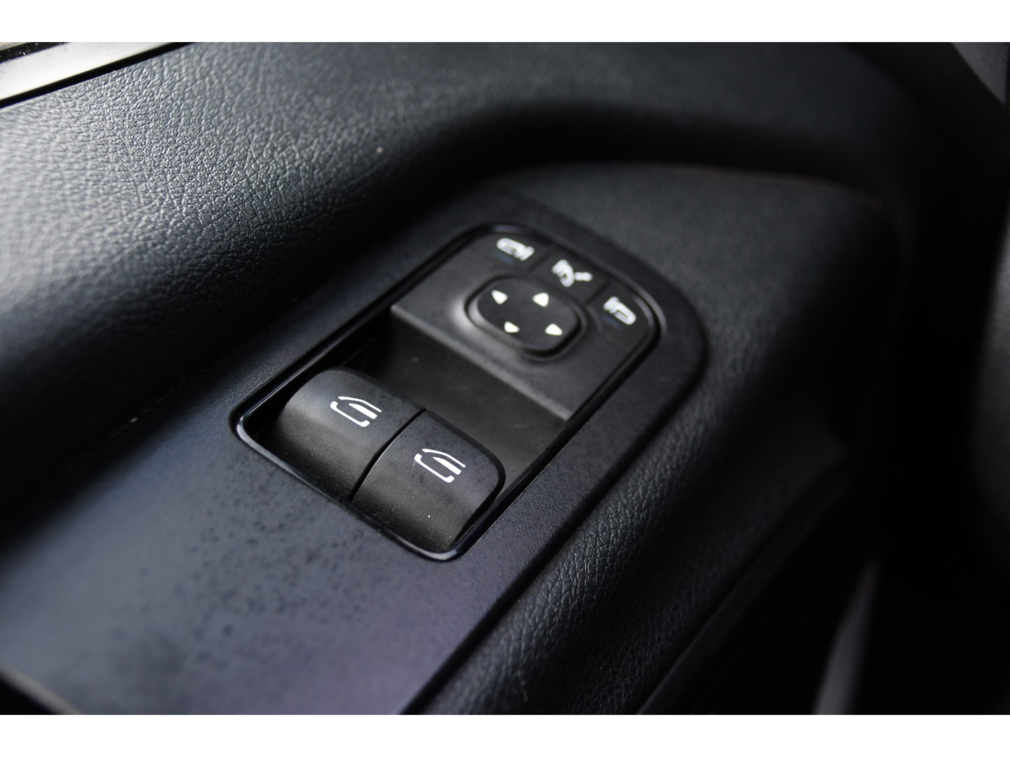 Mercedes-Benz Sprinter 316 2.2 CDI L2H1 PB Edition Camera, Cruise, Carplay, LED, 3500kg Trekhaak, 10,5'' Mbux, Stoelverwarming, Sensoren, Uniek!