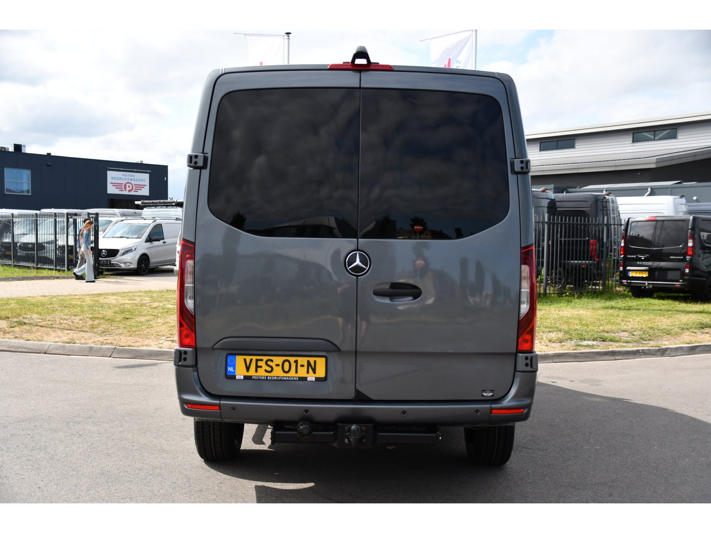 Mercedes-Benz Sprinter 316 2.2 CDI L2H1 PB Edition Camera, Cruise, Carplay, LED, 3500kg Trekhaak, 10,5'' Mbux, Stoelverwarming, Sensoren, Uniek!