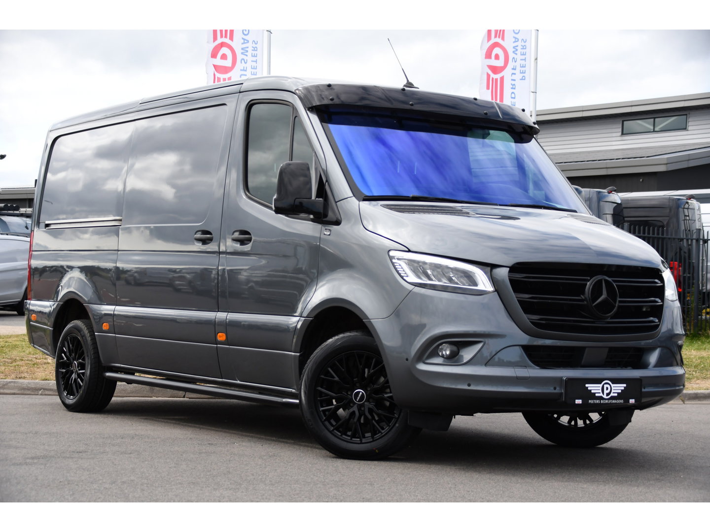 Mercedes-Benz Sprinter 316 2.2 CDI L2H1 PB Edition Camera, Cruise, Carplay, LED, 3500kg Trekhaak, 10,5'' Mbux, Stoelverwarming, Sensoren, Uniek!