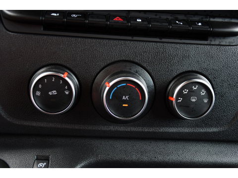 Renault Master T35 2.3 dCi 150 L3H2 Edition Glasresteel! Camera, Cruise, LED, Automaat, 150pk, multimedia, Leder, Trekhaak, Sensoren, Uniek! Glaswagen, Imperiaal, Glas resteel, Glas, Bouw