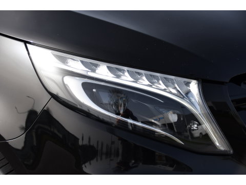 Mercedes-Benz Vito 116 CDI L2 Black Edition Camera, Cruise, LED, 164pk, Trekhaak, Leder, Multimedia, Automaat, Sensoren, Uniek!