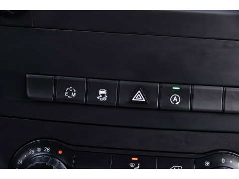 Mercedes-Benz Vito 116 CDI L2 Black Edition Camera, Cruise, LED, 164pk, Trekhaak, Leder, Multimedia, Automaat, Sensoren, Uniek!