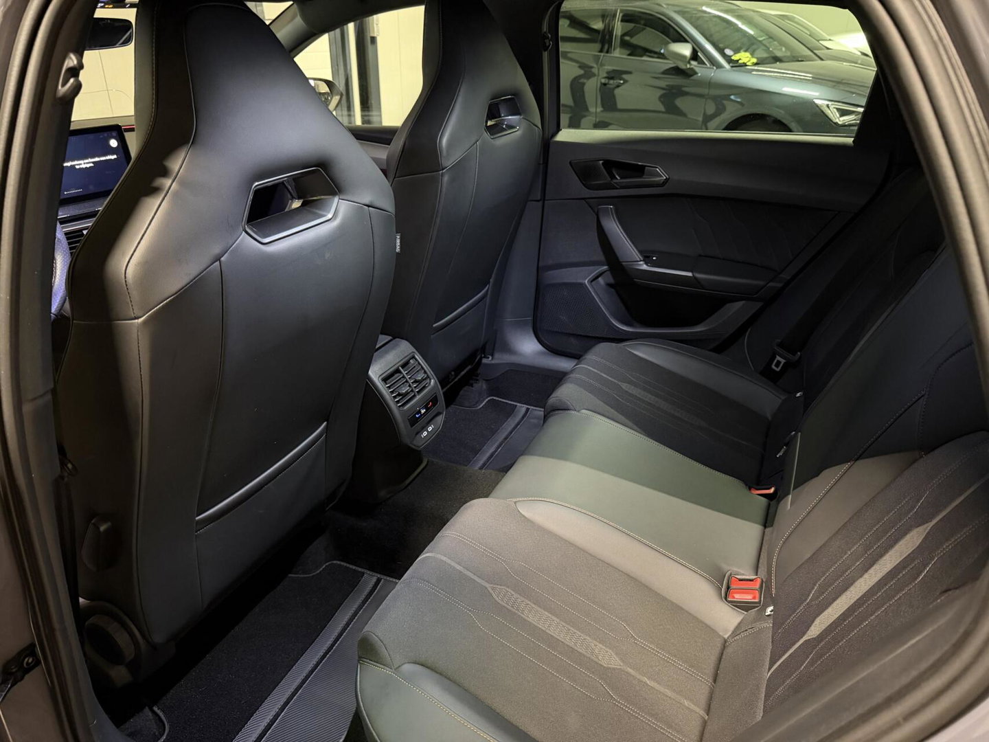 CUPRA Leon Sportstourer 1.4 e-Hybrid VZ Copper Trekhaak NAP