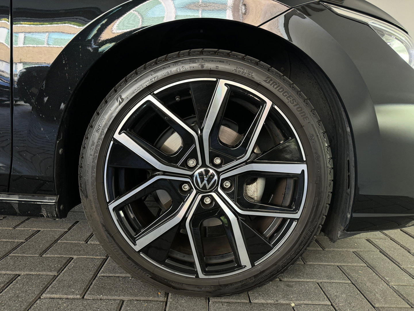 Volkswagen Golf 1.5 eTSI R-Line Edition Pano|Sfeer|IQ|HuD