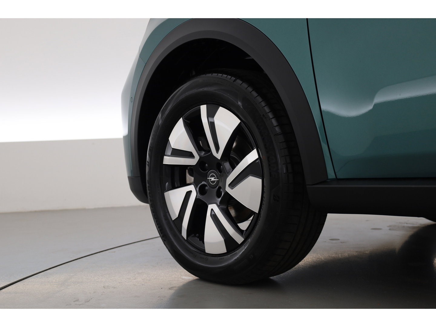 Opel Frontera 1.2 Turbo Hybrid GS 7p. | Camera | Stoel- Stuurverw. | NAV + CarPlay | Cruise Ctrl. | LED | Clima