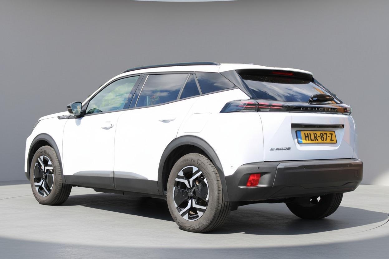 Peugeot e-2008